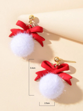 Load image into Gallery viewer, Tis The Season Earrings