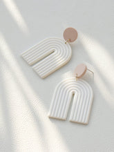 Load image into Gallery viewer, Lola Earrings